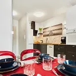 Golden Hour Apartments- Plac Slowianski 36 * Świnoujście