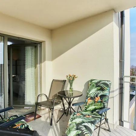 Golden Hour Apartments- Plac Slowianski 36 아파트